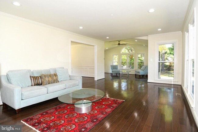 Photo - 8012 Wingate Dr