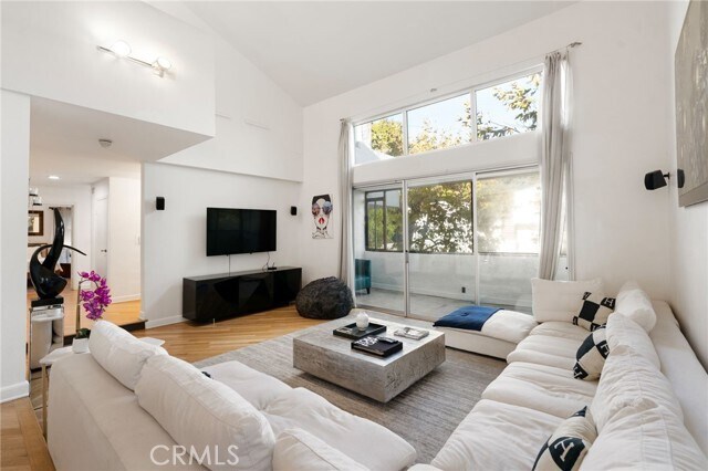 Photo - 1447 Kings Rd