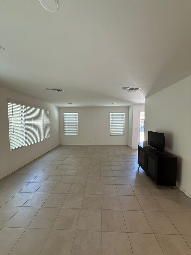 Photo - Modern 4-Bedroom Home Built in 2023 – Prime Tucson Location