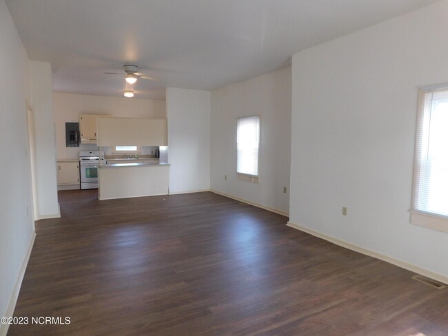Photo - 719 Cedar St