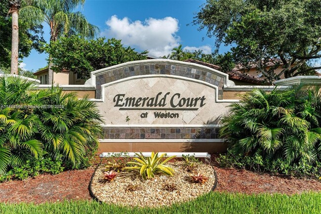 Building Photo - 16225 Emerald Cove Rd Rental