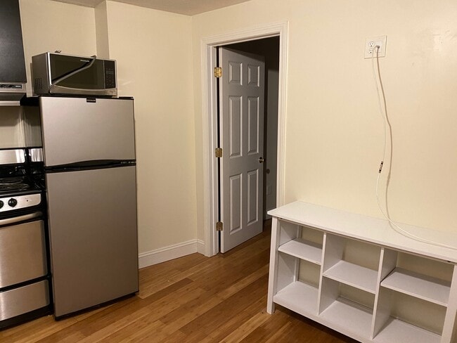 Photo - 11 Bartlett Pl