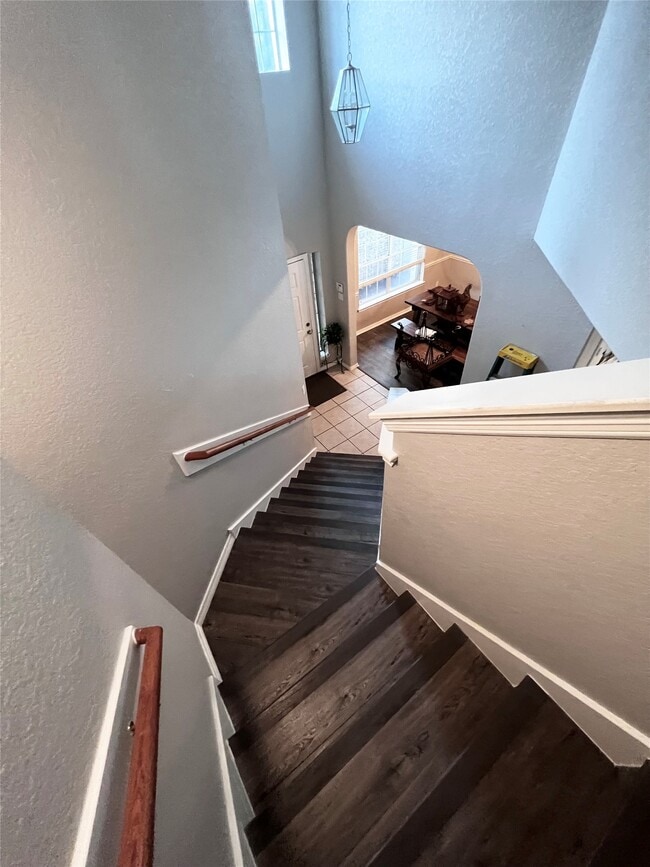 Photo - 422 Abbey Ln