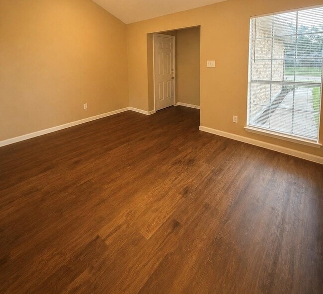 Photo - 7310 Arista Dr