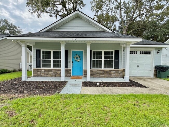 AVAILABLE OCTOBER 2025 [PET FRIENDLY] - AVAILABLE OCTOBER 2025  [PET FRIENDLY] House