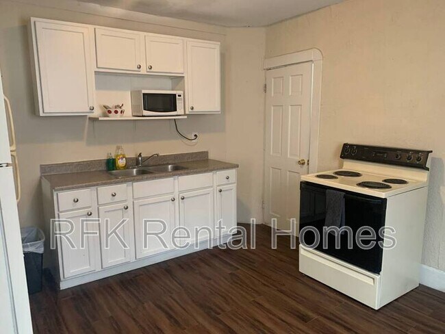 Photo - 1827 Olive St