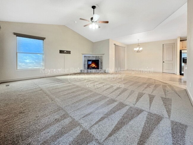 Photo - 3349 N Justin Ave