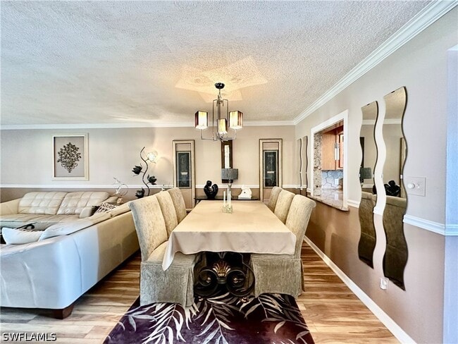 5467 Rattlesnake Hammock Rd Unidad C207