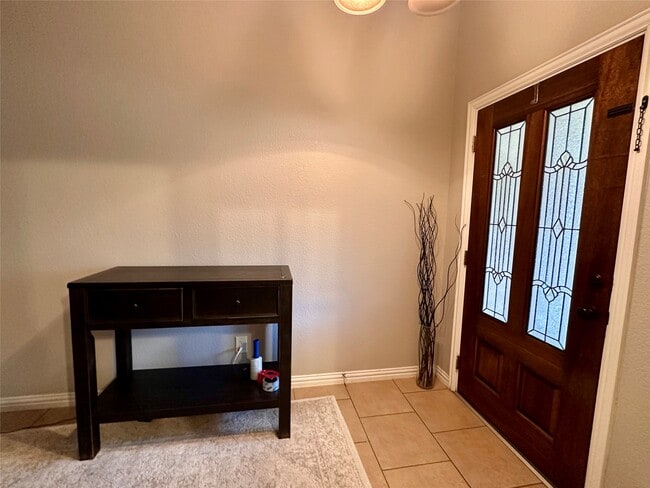 Building Photo - 2822 Lockeridge Cove Dr