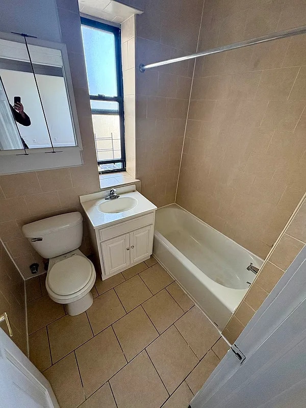 Photo - 2087 Amsterdam Ave Unit 2C