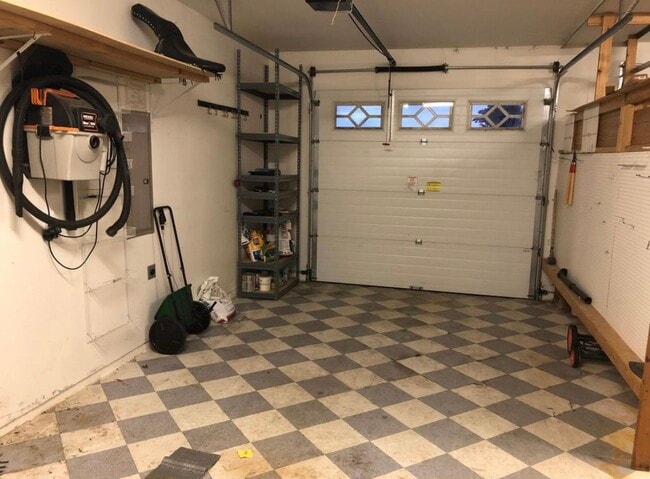 Photo - 525 S Glenmoor Dr