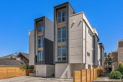 Building Photo - Modern and Stylish Home in Alki Beach Neig...