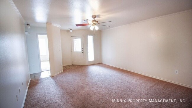 Photo - 906 N Belmont Ave Unit A