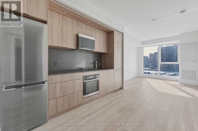 Photo - 25 Cordova Ave Unité 707