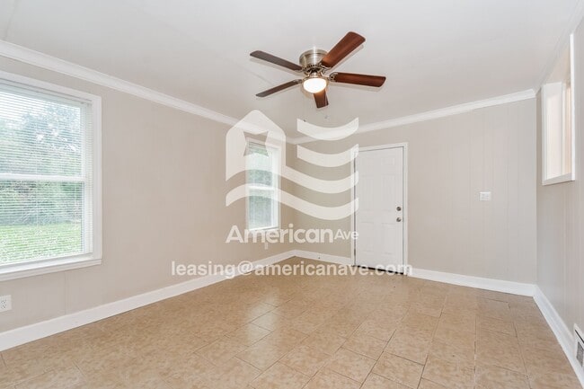 Photo - 912 Delta Dr