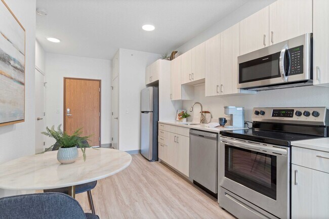 Photo - Cloud on Fifth