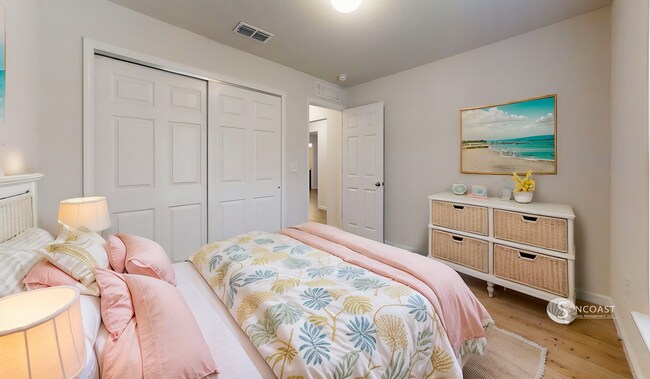 Photo - Comfortable Living, Exceptional Location !... Unit A