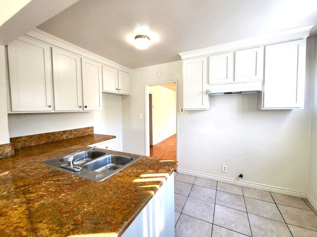 Photo - 11307 Highdale St