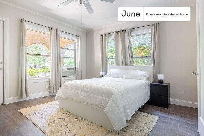Private bedroom in 4 bed/2 bath Home - Private bedroom in 4 bed/2 bath Home Unidad B