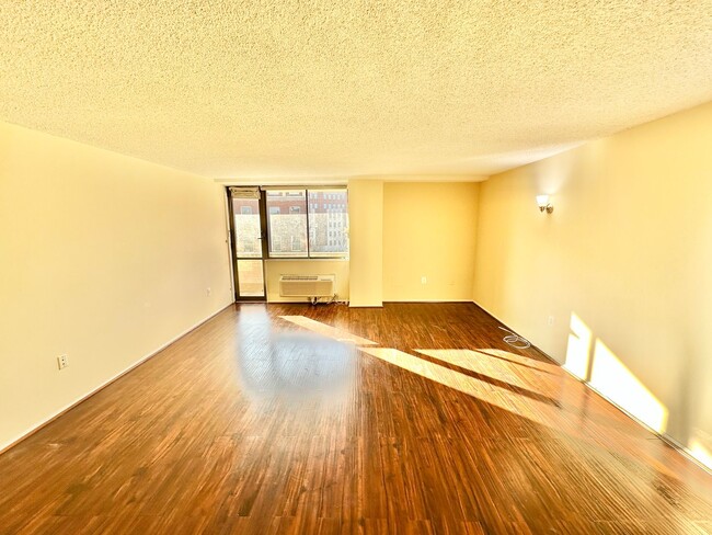 Photo - Dupont's Pulchritudinous Palladium 1 bedroom Condo w/ Balcony & Pool. All utilities included.