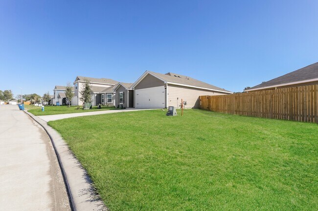 Photo - 26627 Ezemily Dr