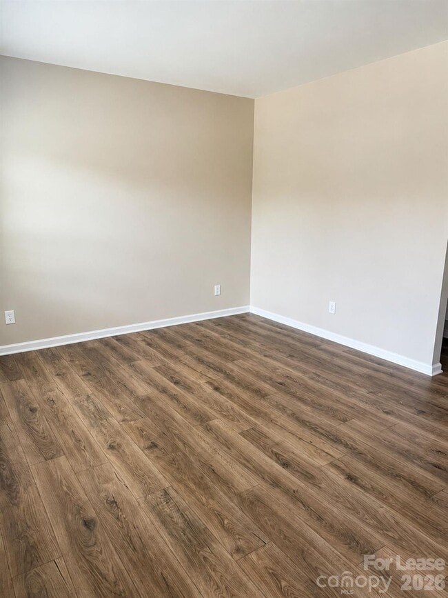 Photo - 4424 Roundwood Ct