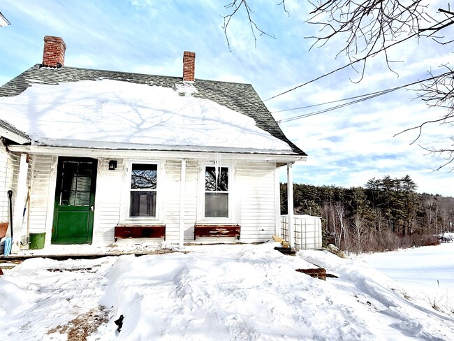 Building Photo - 383 Sanborn Rd Unit #2