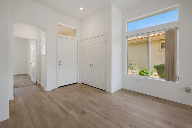 Photo - 78439 Moongold Rd