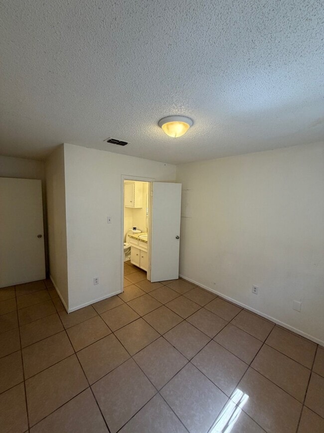 Photo - 1613 38th St Unit 1613 38th St