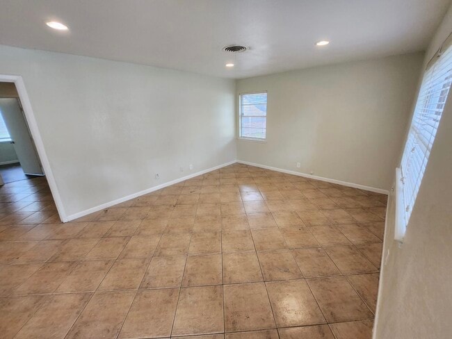 Photo - 120 Glenhaven Dr
