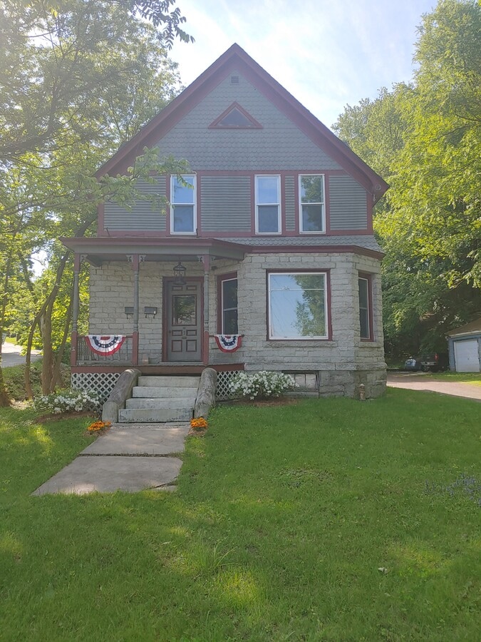 Photo - 3 Currier St