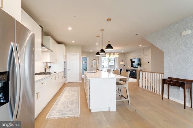 Photo - 22405 Claude Moore Dr