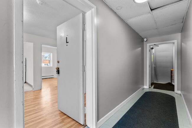 Photo - 62-70 Main St.-L Unidad L