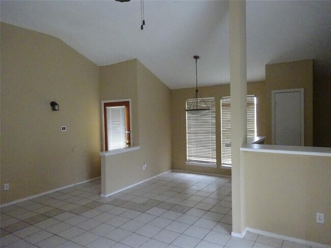 Photo - 11019 Crenchrus Ct