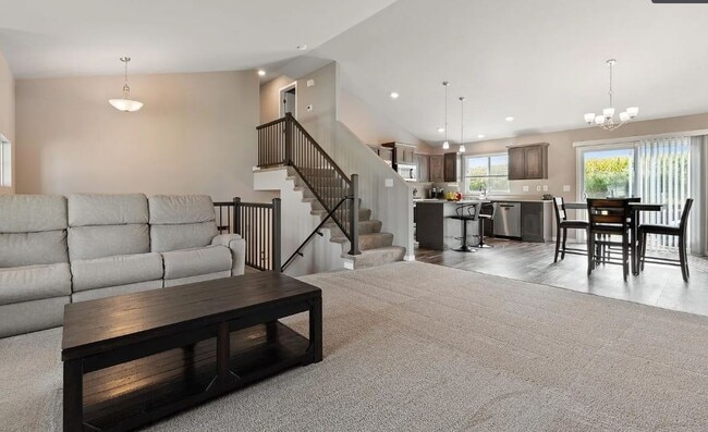 Photo - 1057 Bulrush Dr