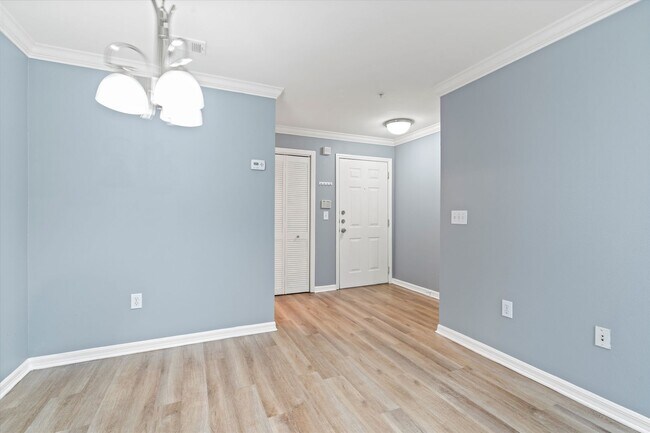 Photo - 3591 Kernan Blvd S