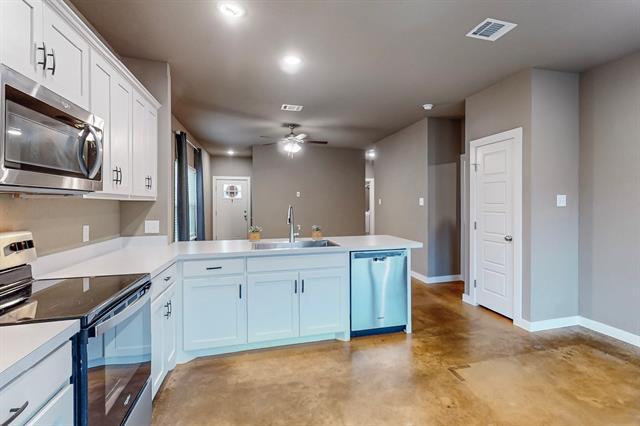 Photo - 209 S Baugh St