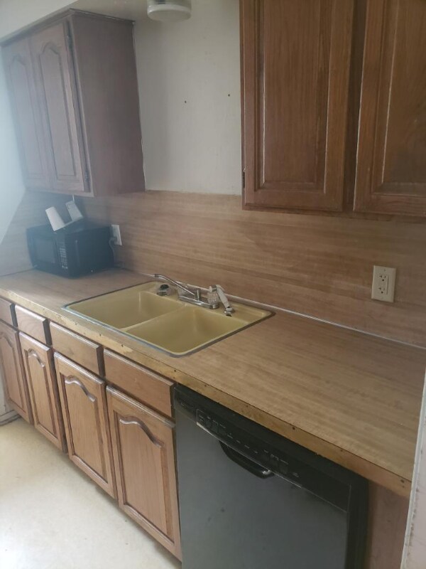 Photo - 1008 W 2nd St