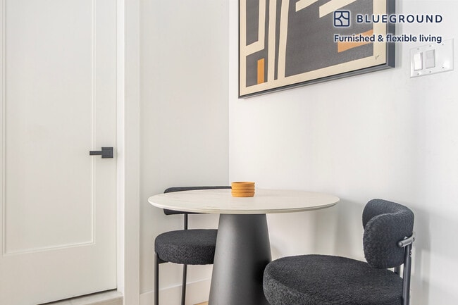 Photo - 161 W 54th St Unit FL3-ID1853