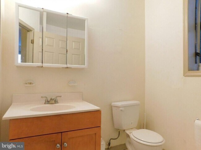 Photo - 2142 N Carlisle St