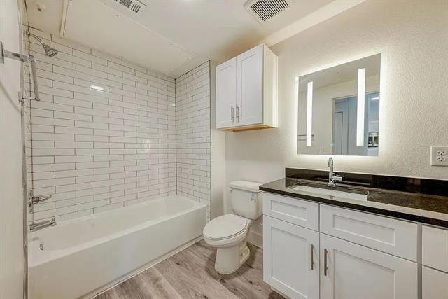 Photo - 1200 E 15th St Unit 108