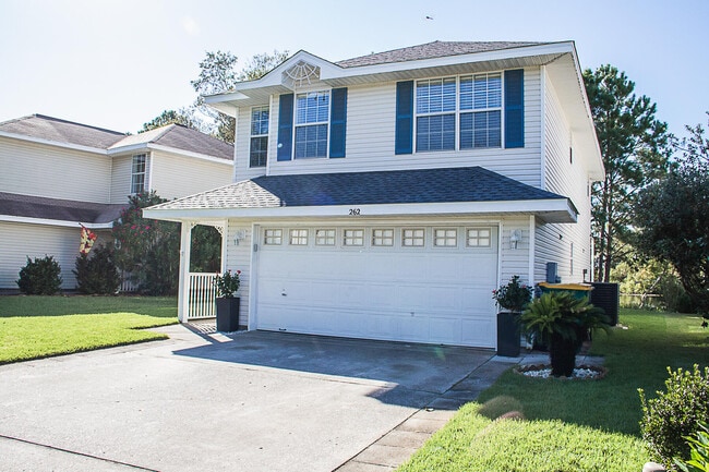 Photo - 262 Twin Lakes Ln