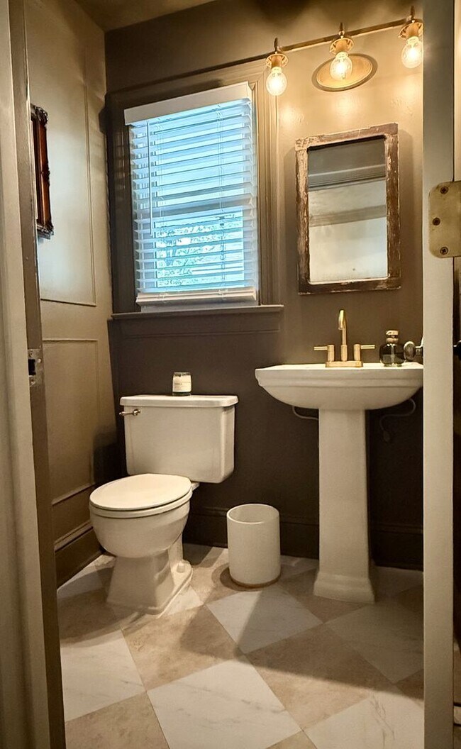 Photo - 405 Andros Dr