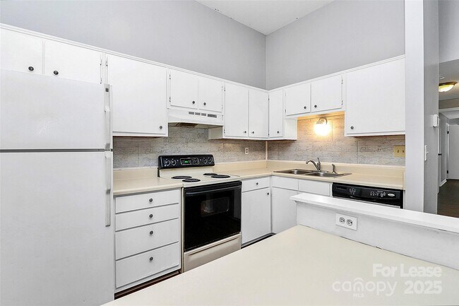 Photo - 7530 Pebblestone Dr Unit K