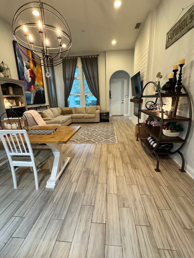 Photo - 55 Cortona Ln