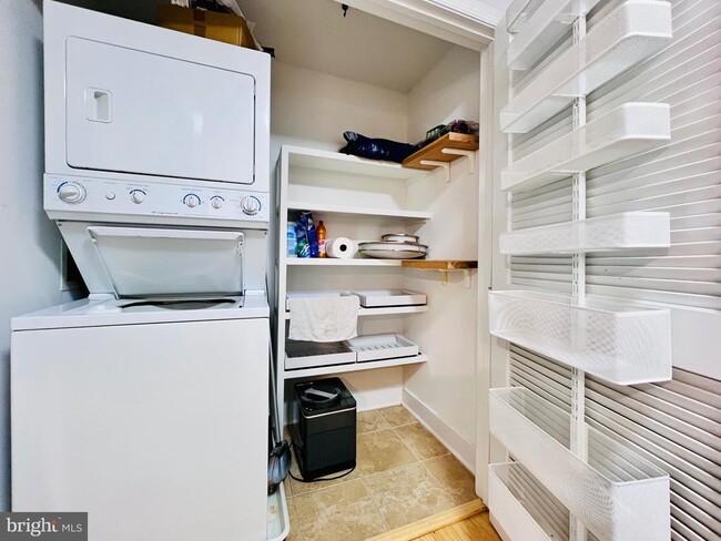 Photo - 1108 Columbia Rd NW Unit 304