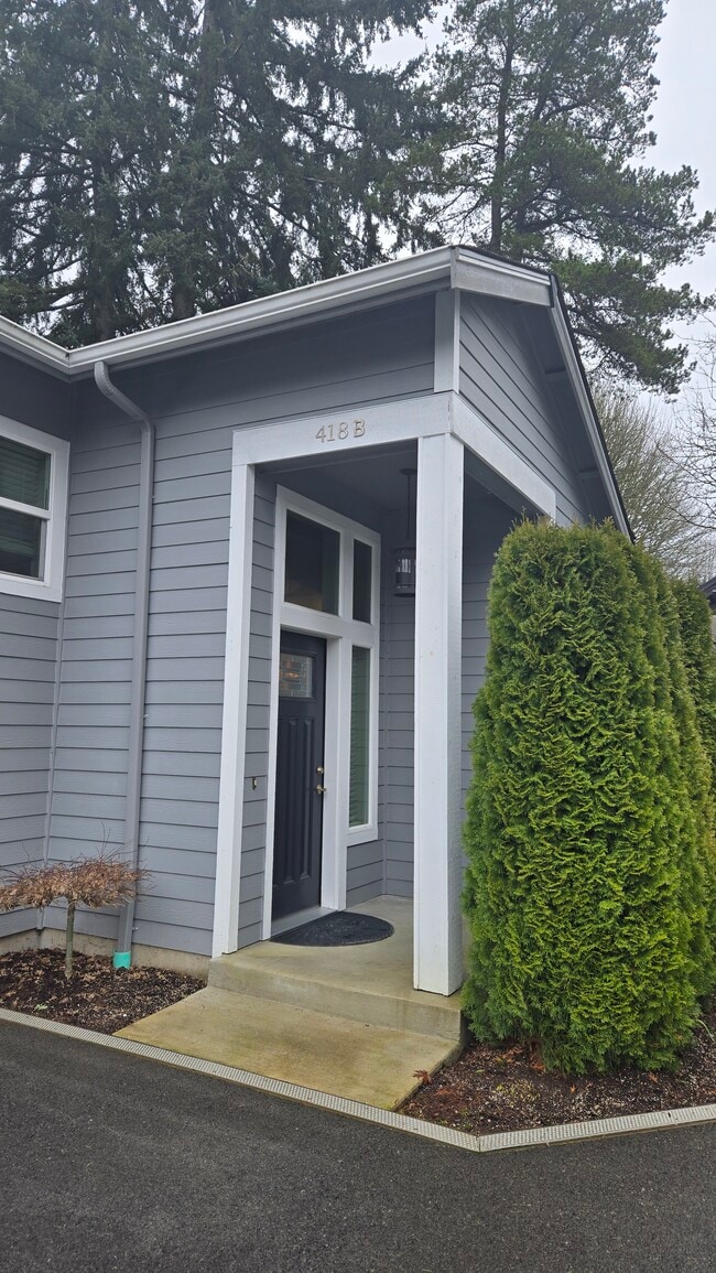 Photo - 418 N 4th Ave SW