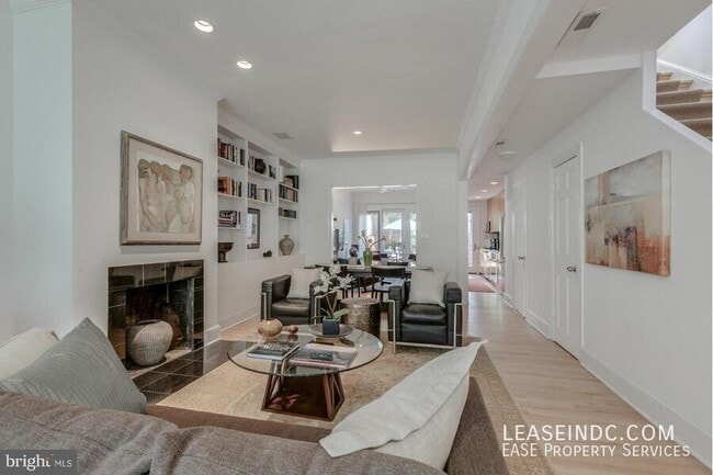 Photo - 2503 I St NW