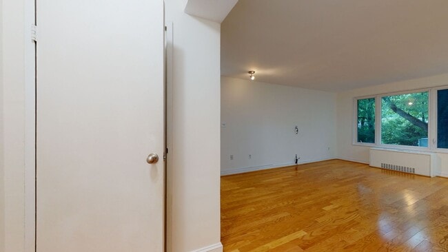 Photo - 2400 41st St NW