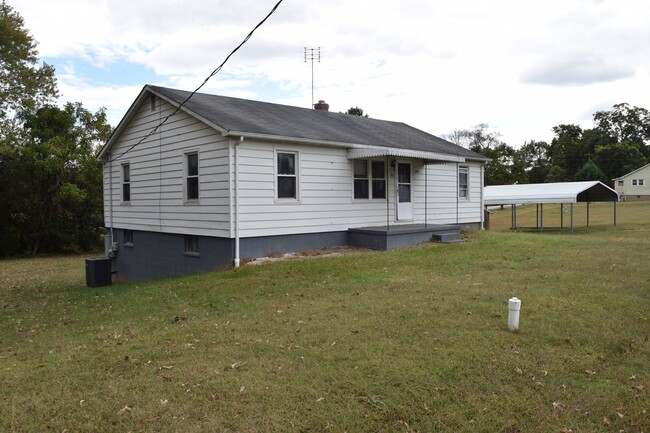 Photo - Charming 3-Bedroom Home in Hickory – $1,450/mo